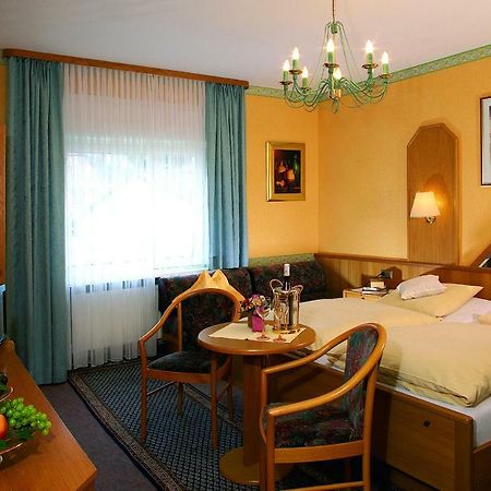 קאמפ-בורנהופן Gaestehaus Hotel Rheingraf מראה חיצוני תמונה