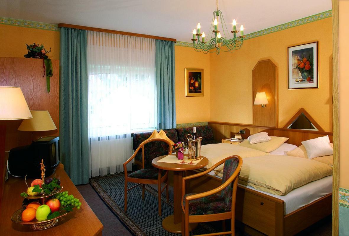 קאמפ-בורנהופן Gaestehaus Hotel Rheingraf מראה חיצוני תמונה